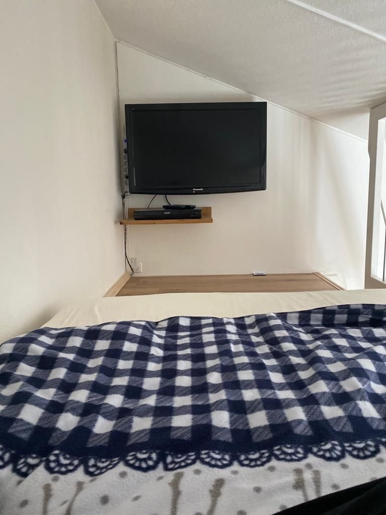 Chill-out Lounge / TV