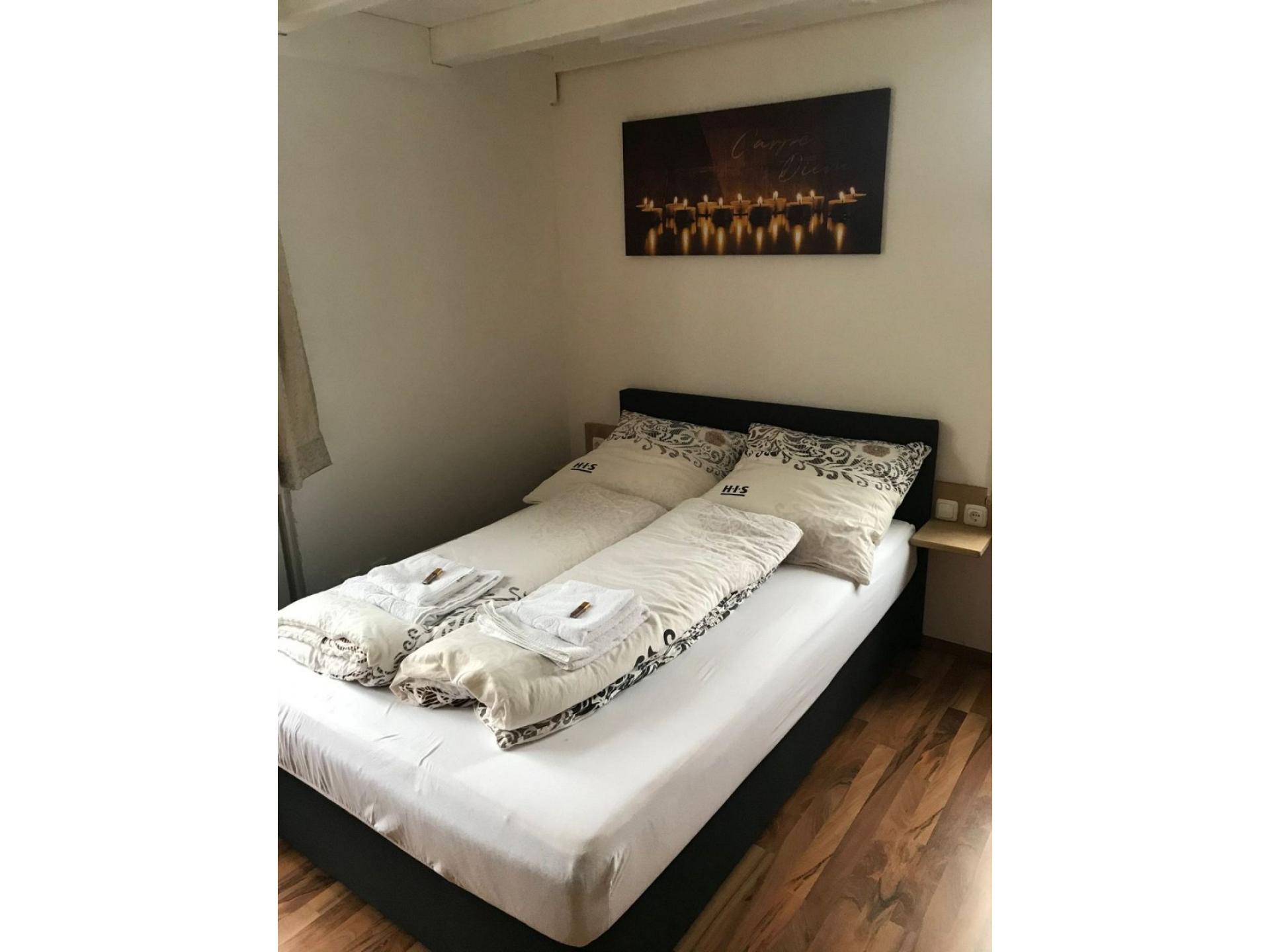 Doppelbett Schlafzimmer