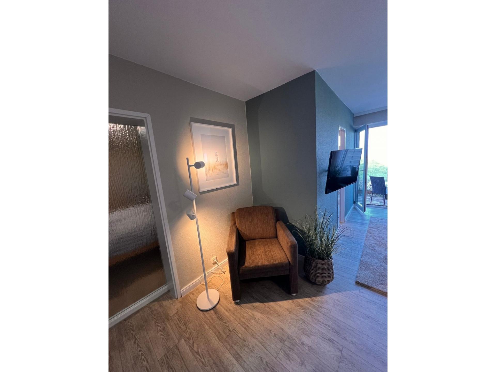 Ferienwohnung  NW 24  Terasse mit Meerblick Foto 7