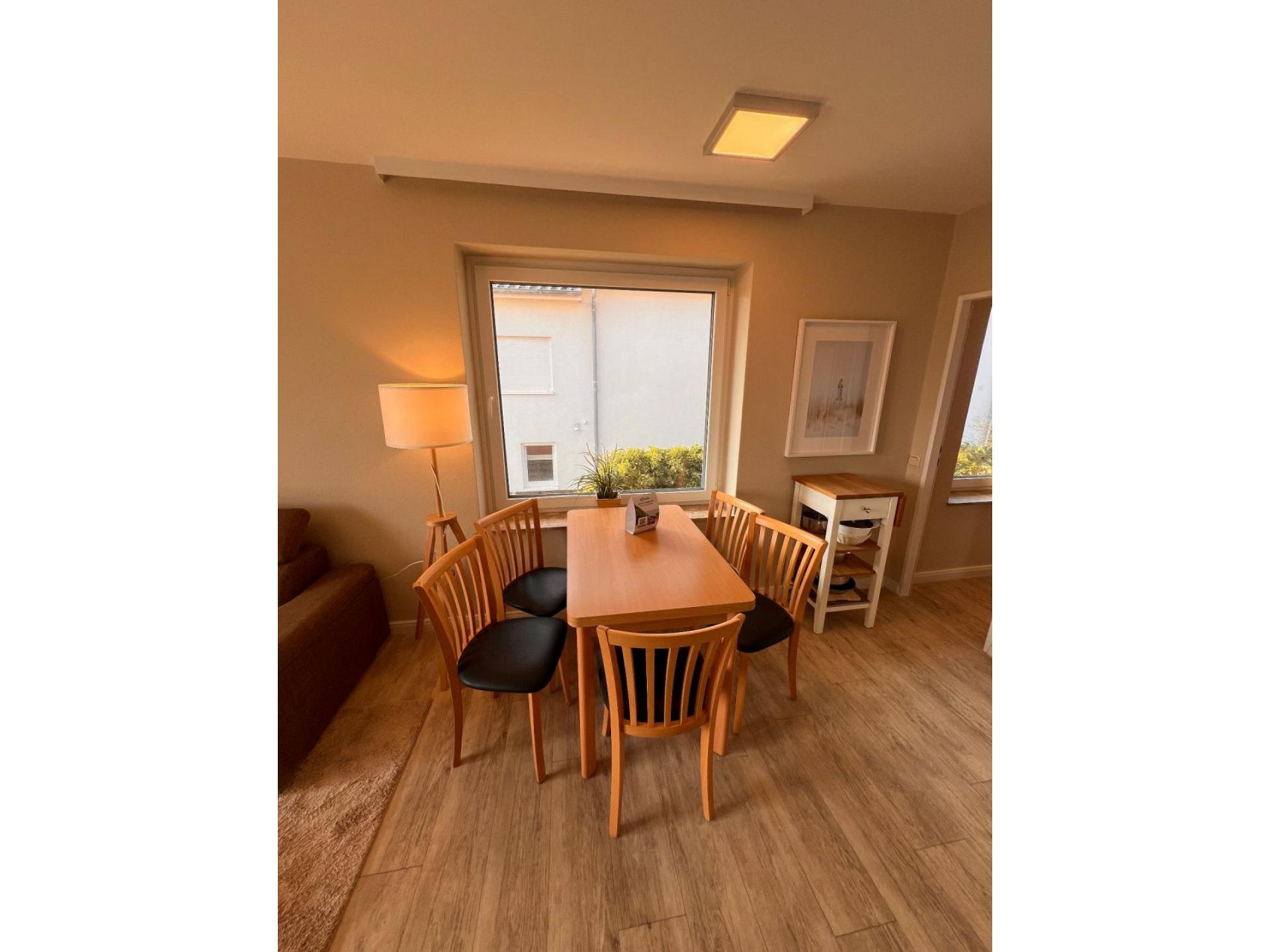 Ferienwohnung  NW 27 mit Balkon zur S&uuml;dseite Foto 4