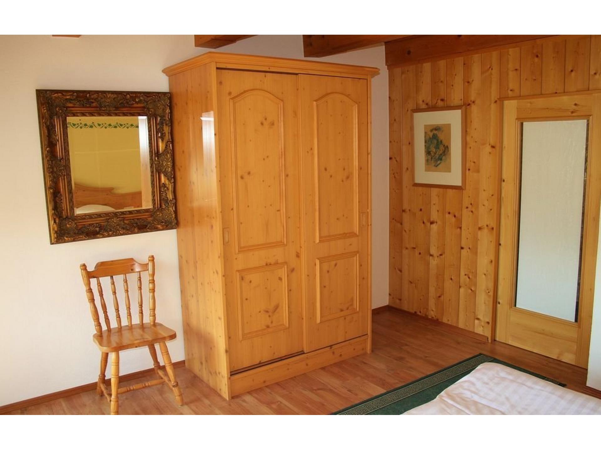 im Schlafzimmer