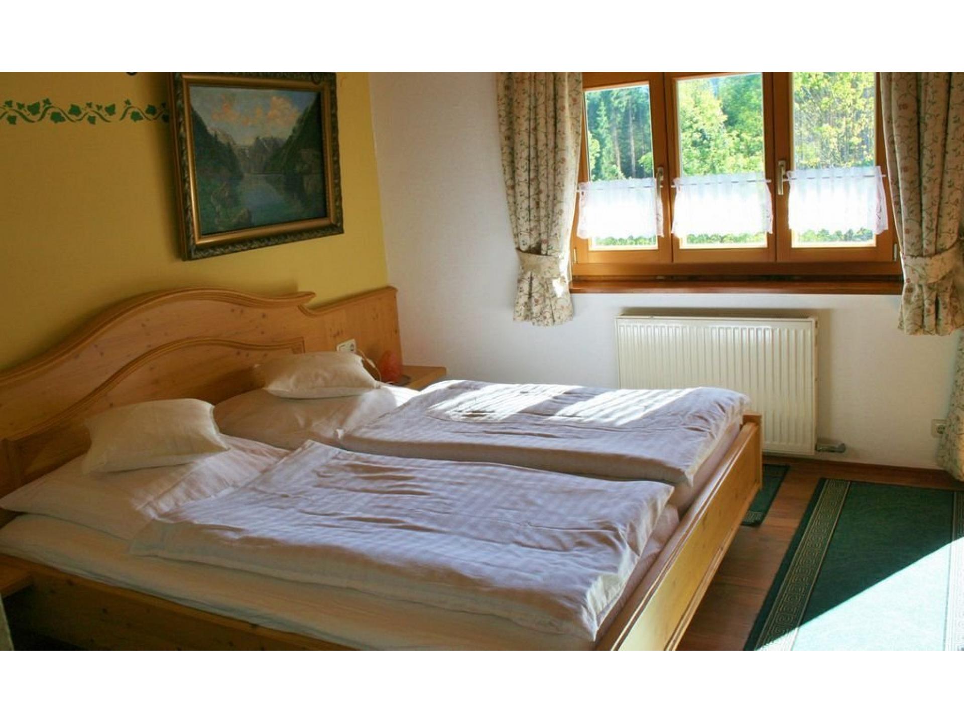 mit Doppelbett
