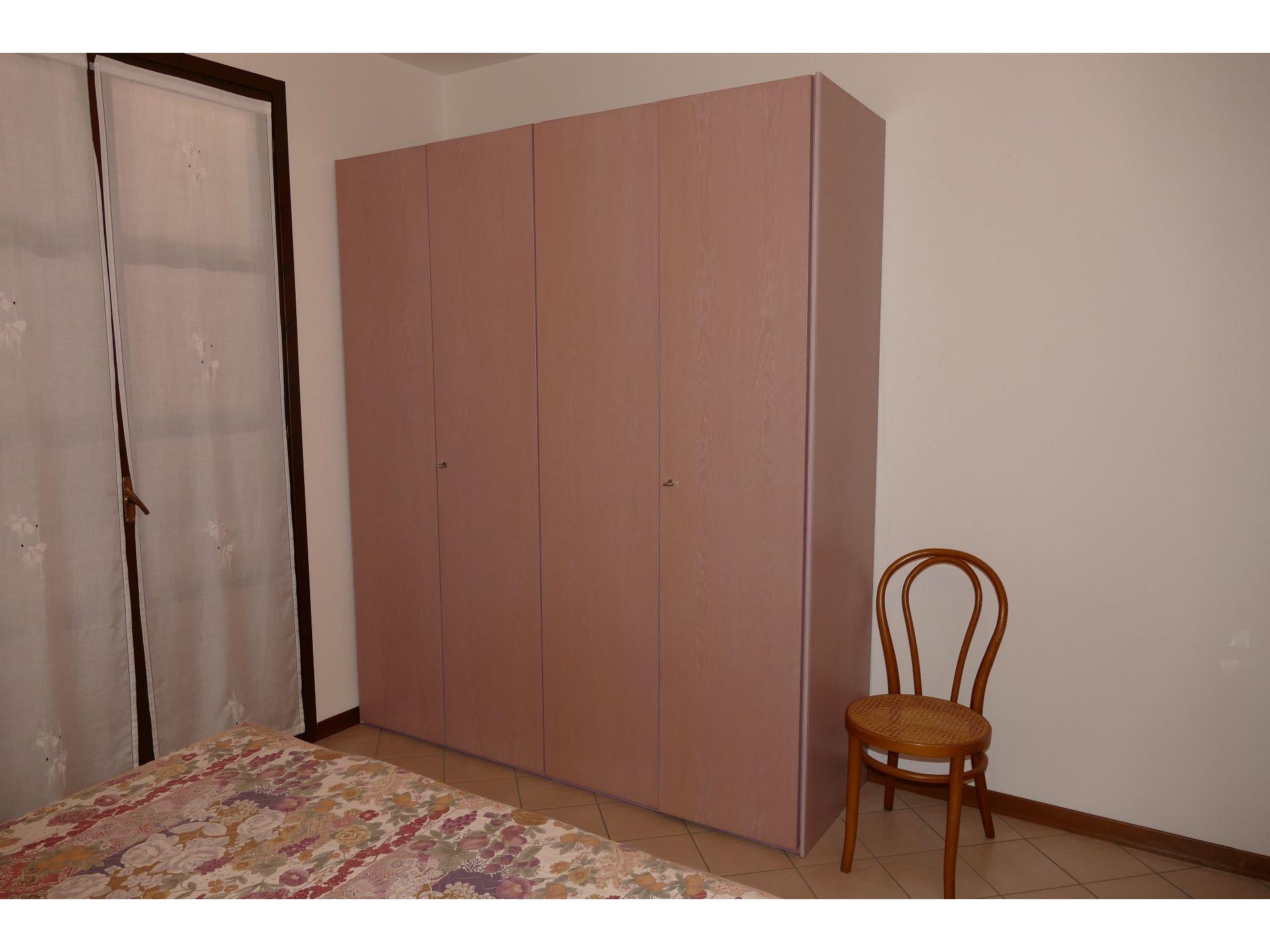 Schrank im SR 1