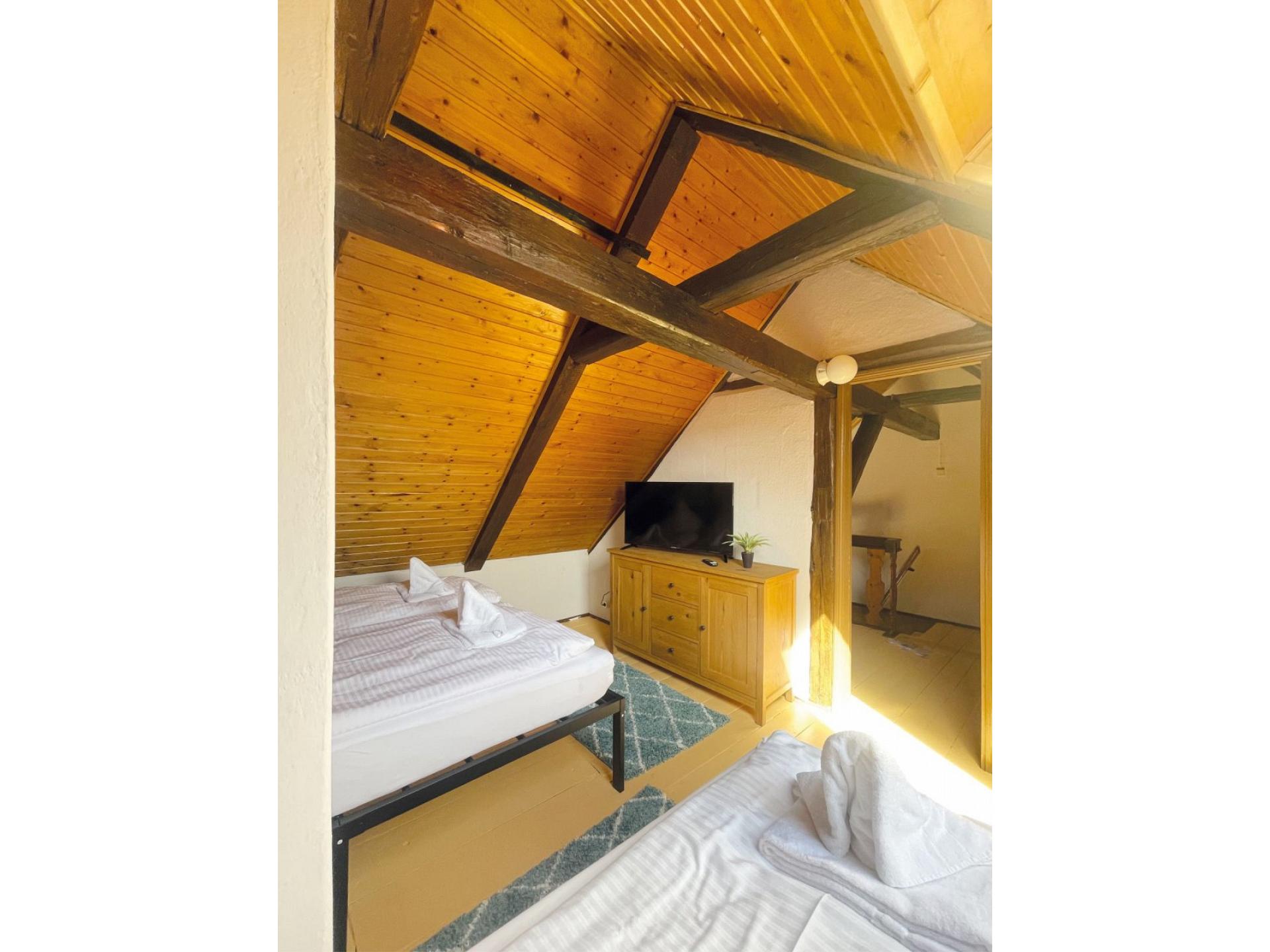 4. Schlafzimmer