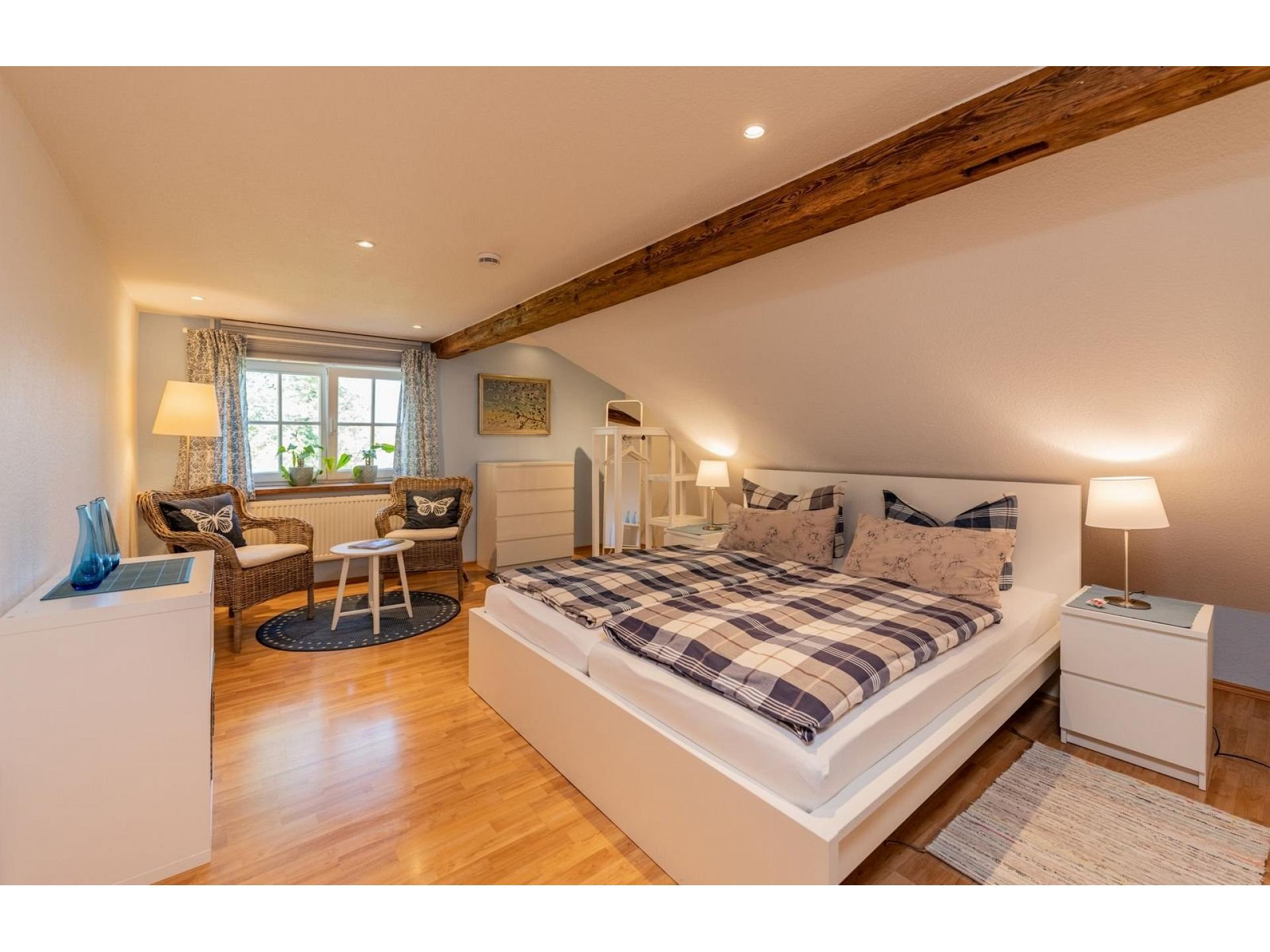 Schlafzimmer 2