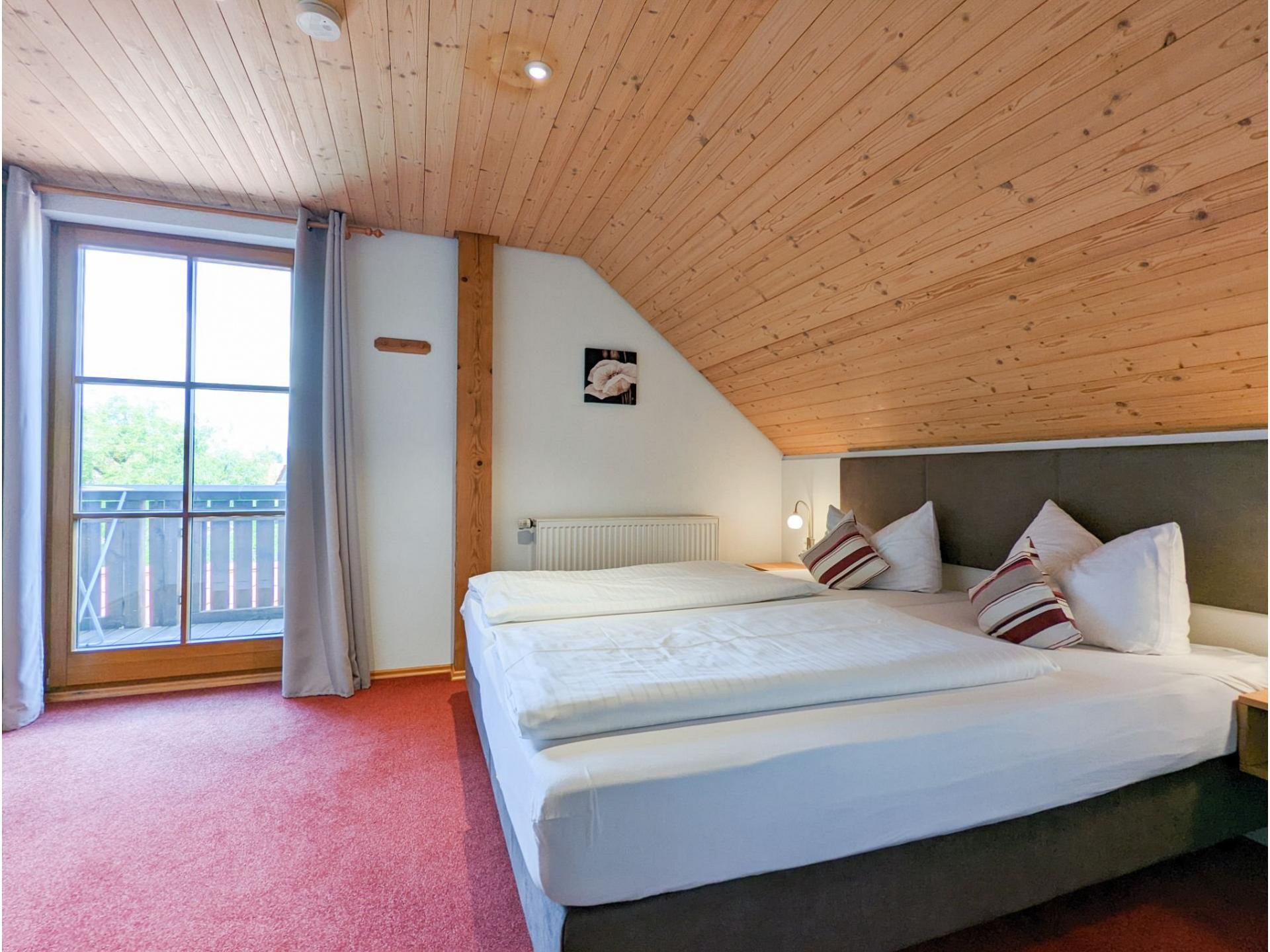 Schlafzimmer mit Boxsprin