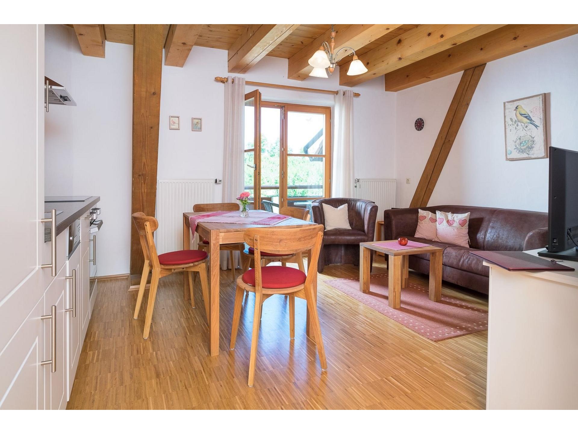 Wohnzimmer, Esszimmer