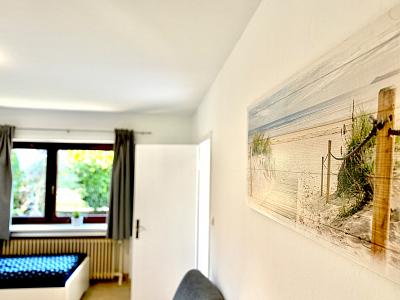 Appartement 13 <br> Zwei Zimmer mit Garten