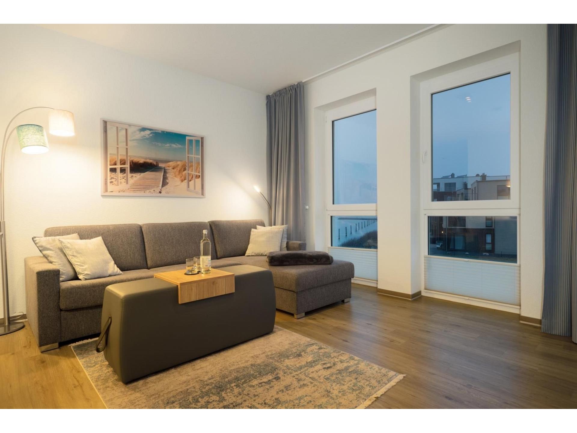 Wohnzimmer mit Schlafsofa