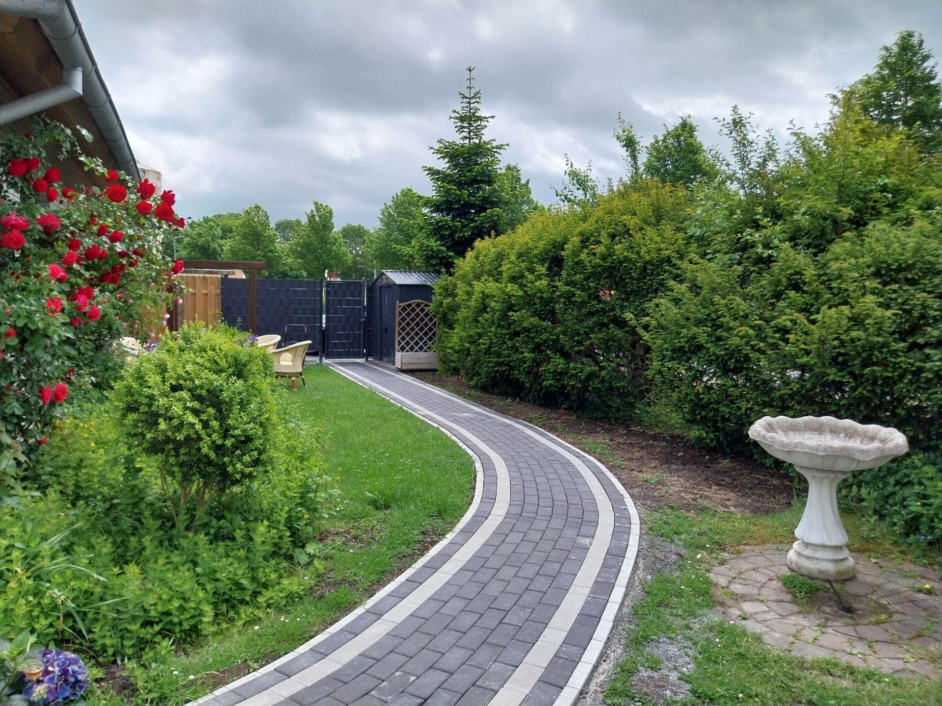 Außensitzplatz f&am