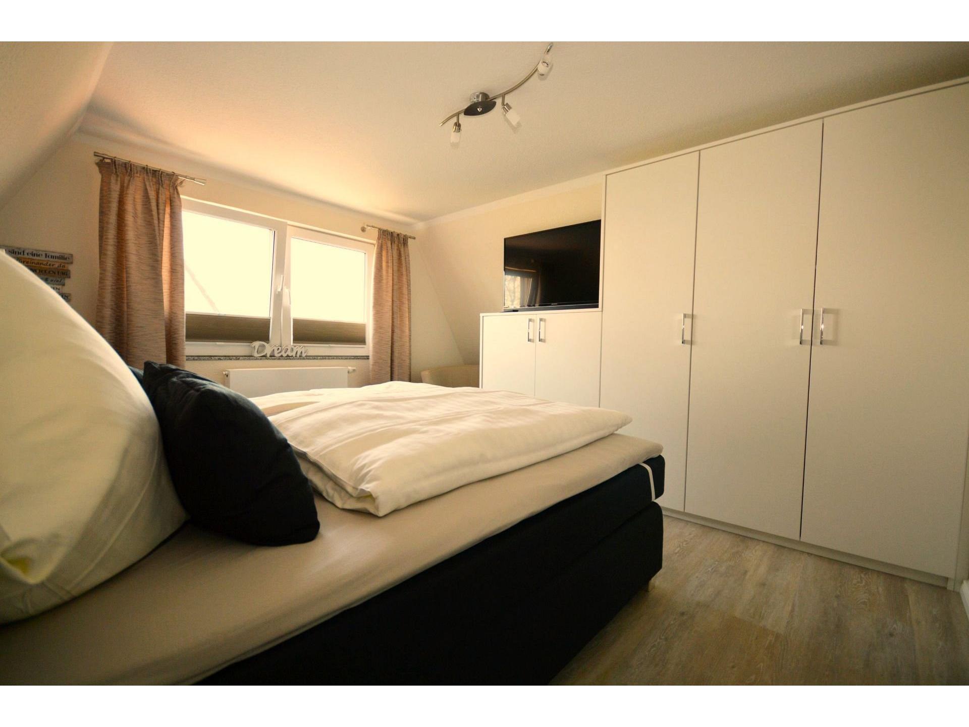 Schlafzimmer 1 OG